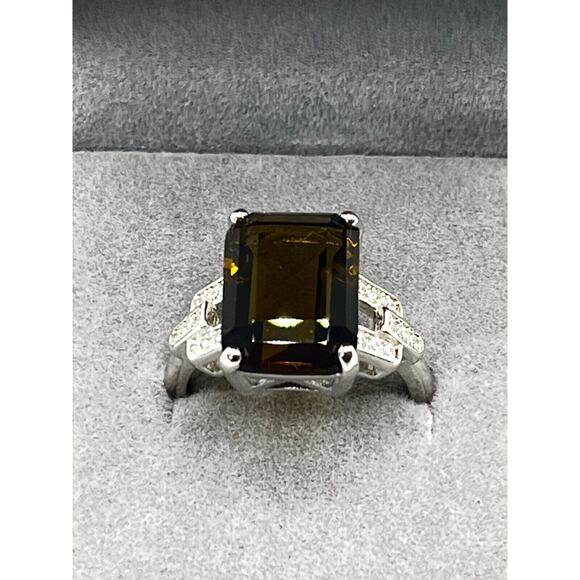 .925 Sterling Silver Quartz and Cubic Zirconia Ring Size 7 - Picture 4 of 9